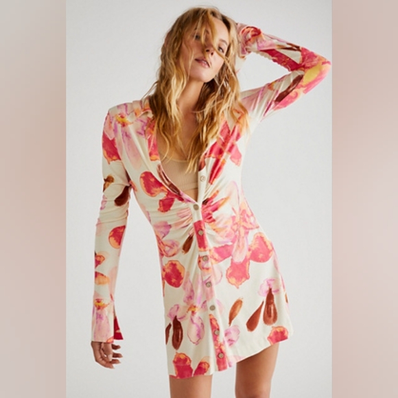 Free People Dresses & Skirts - Free People Shayla Mini Dress Size XS Stretchy Floral Boho Ruched Button Up